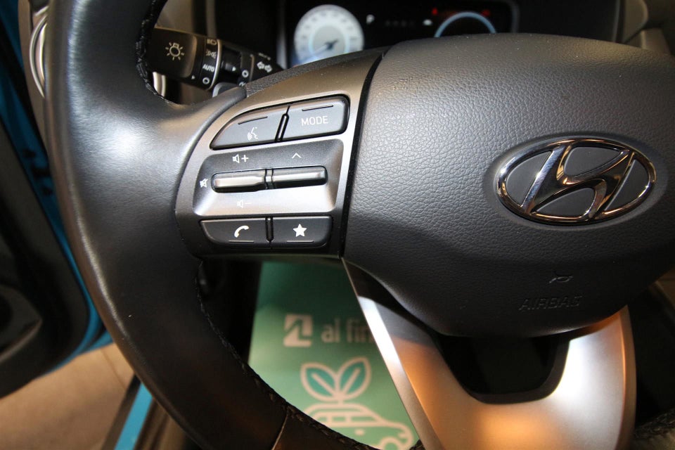 Hyundai Kona 39 EV Essential 5d