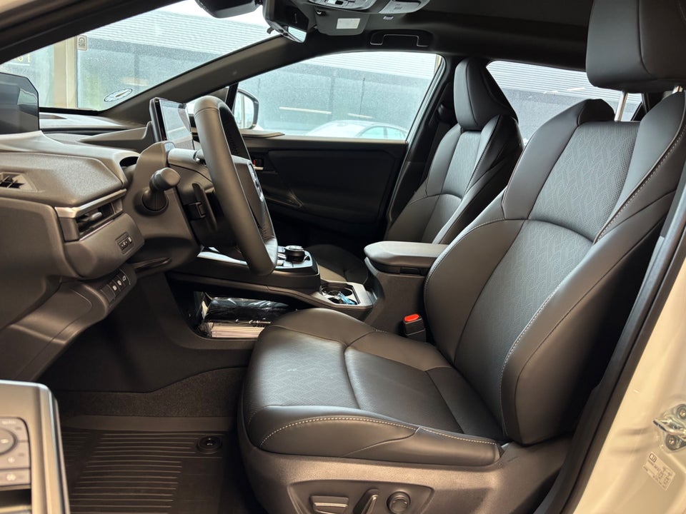 Subaru Solterra 73 Touring+ 5d