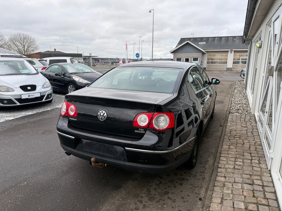 VW Passat 1,6 TDi 105 BlueMotion 4d