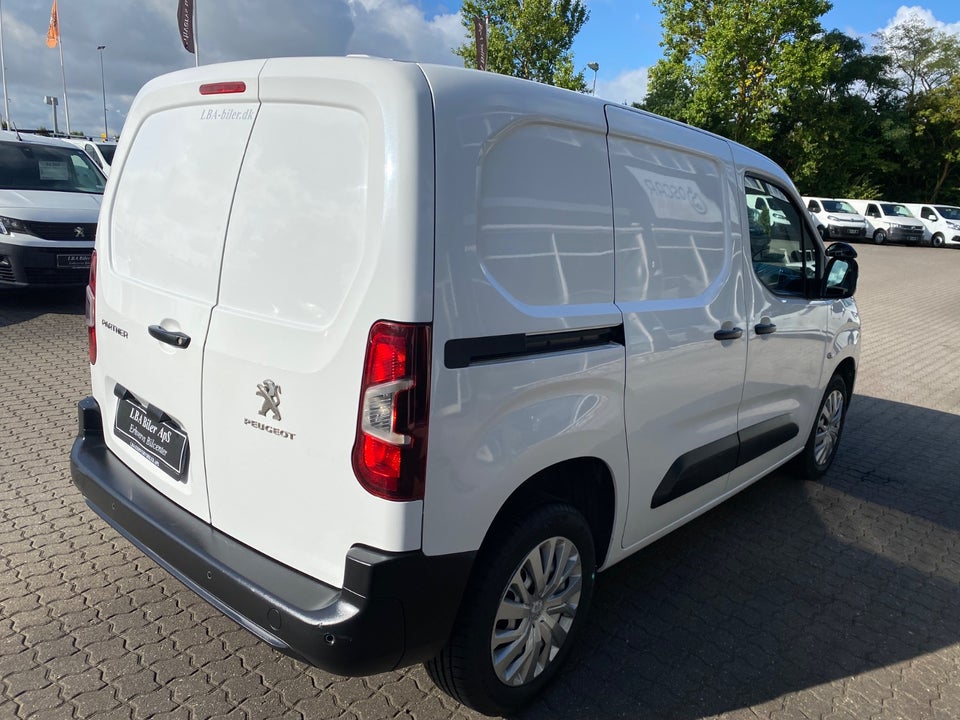 Peugeot Partner 1,5 BlueHDi 130 L1V1 Plus EAT8 Van