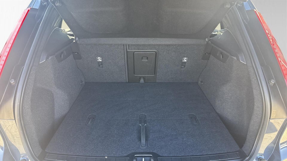 Volvo XC40 P8 ReCharge Twin Pro 5d