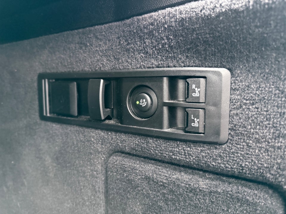 BMW iX xDrive40 Fully Charged Sport 5d