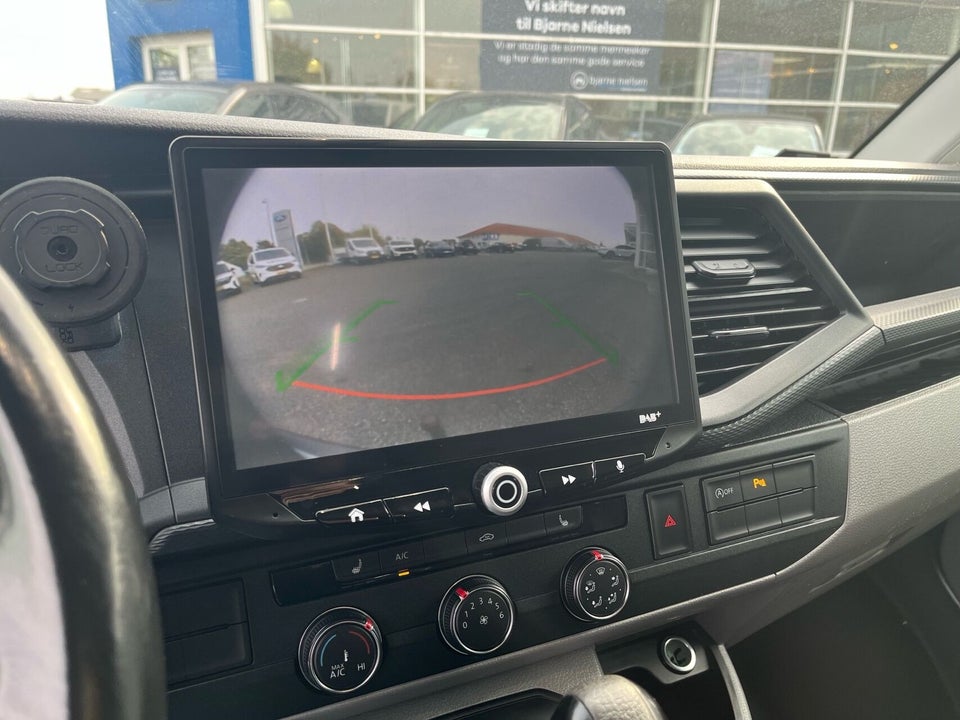 VW Transporter 2,0 TDi 150 Kassevogn DSG lang