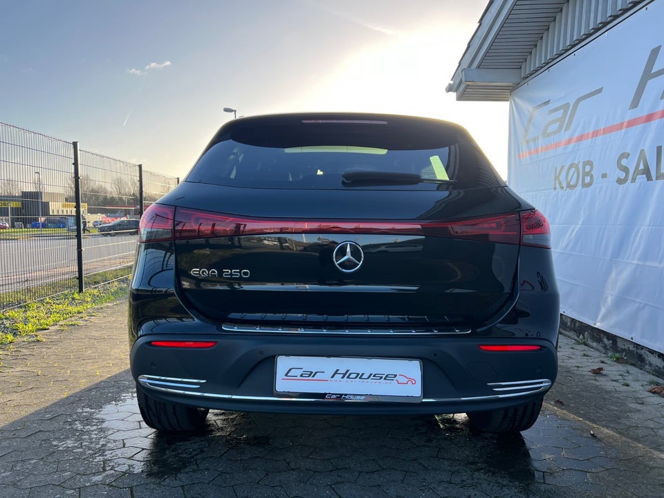 Mercedes EQA250 Progressive 5d