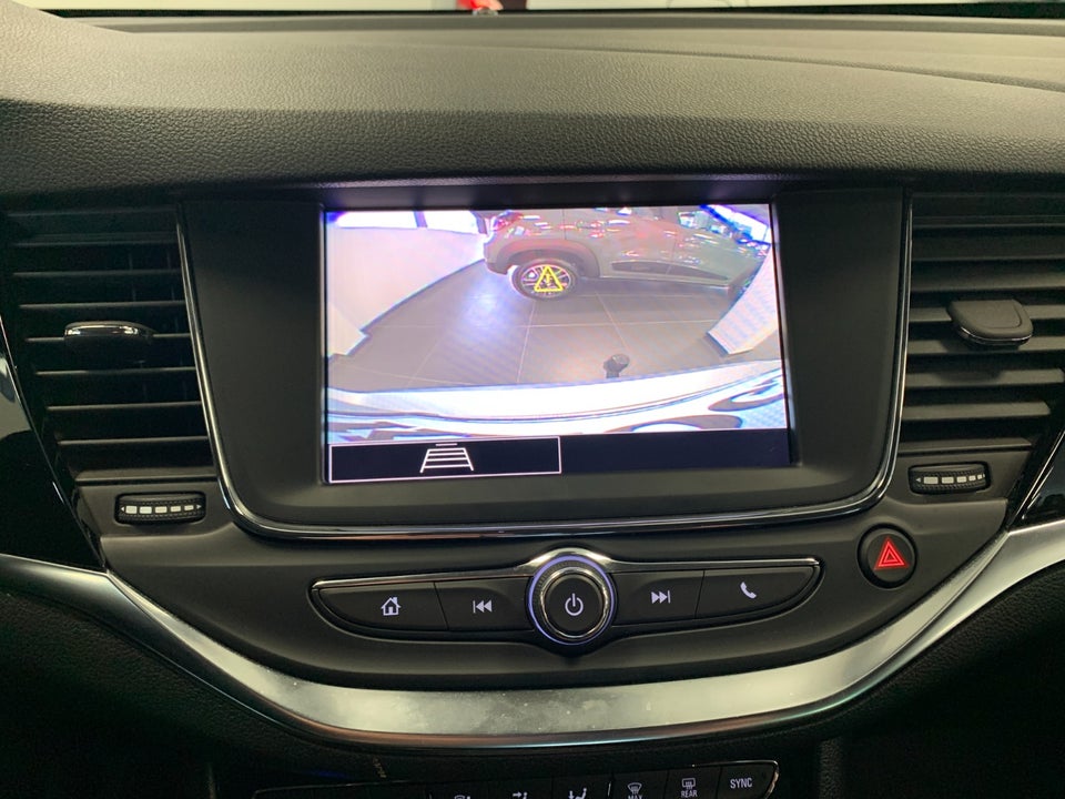 Opel Astra 1,2 T 110 Elegance Sports Tourer 5d