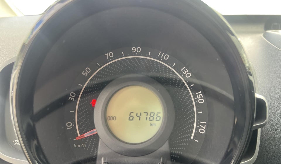 Toyota Aygo 1,0 VVT-i x-cellence 5d