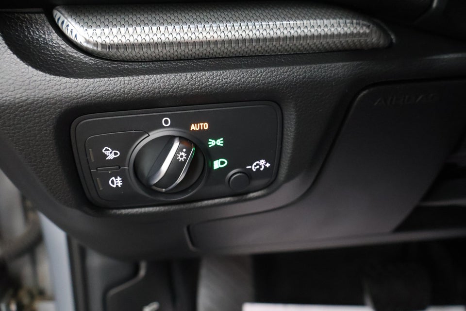 Audi A3 1,4 e-tron Sportback S-tr. 5d