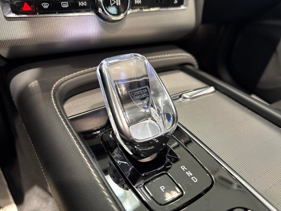 Volvo XC90 2,0 T8 ReCharge Ultimate Dark aut. AWD 7prs 5d