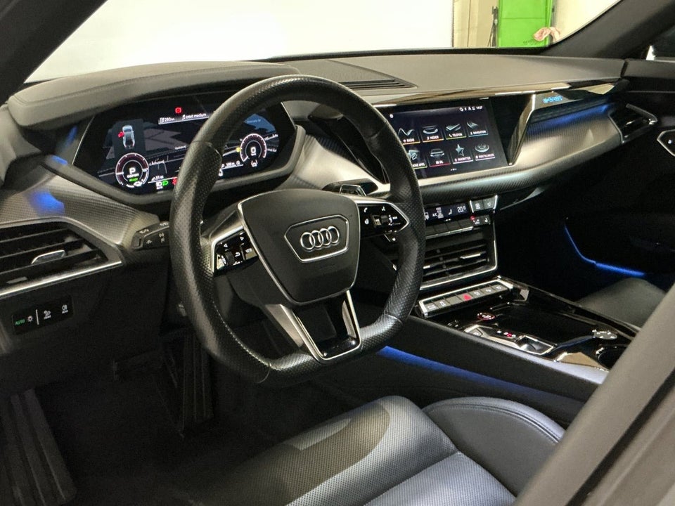 Audi e-tron GT quattro 4d