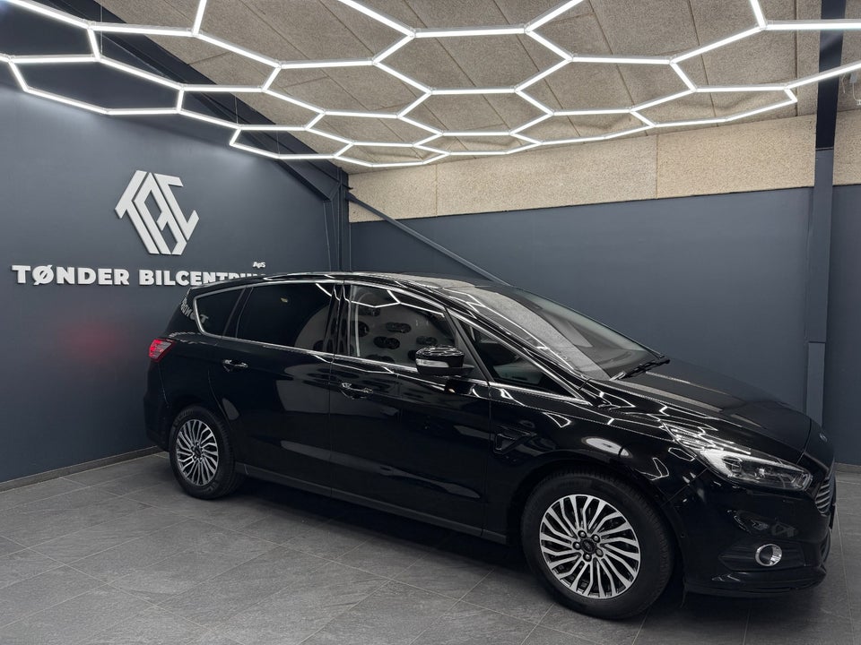 Ford S-MAX 2,0 EcoBlue Titanium aut. 7prs 5d