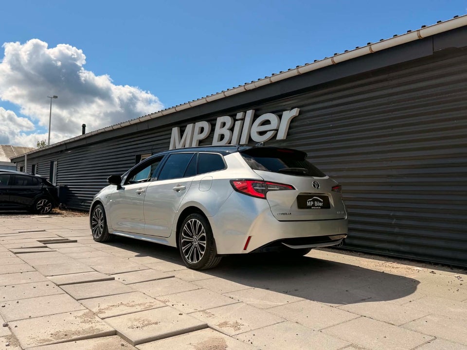 Toyota Corolla 2,0 Hybrid H3 Premium Touring Sports MDS 5d