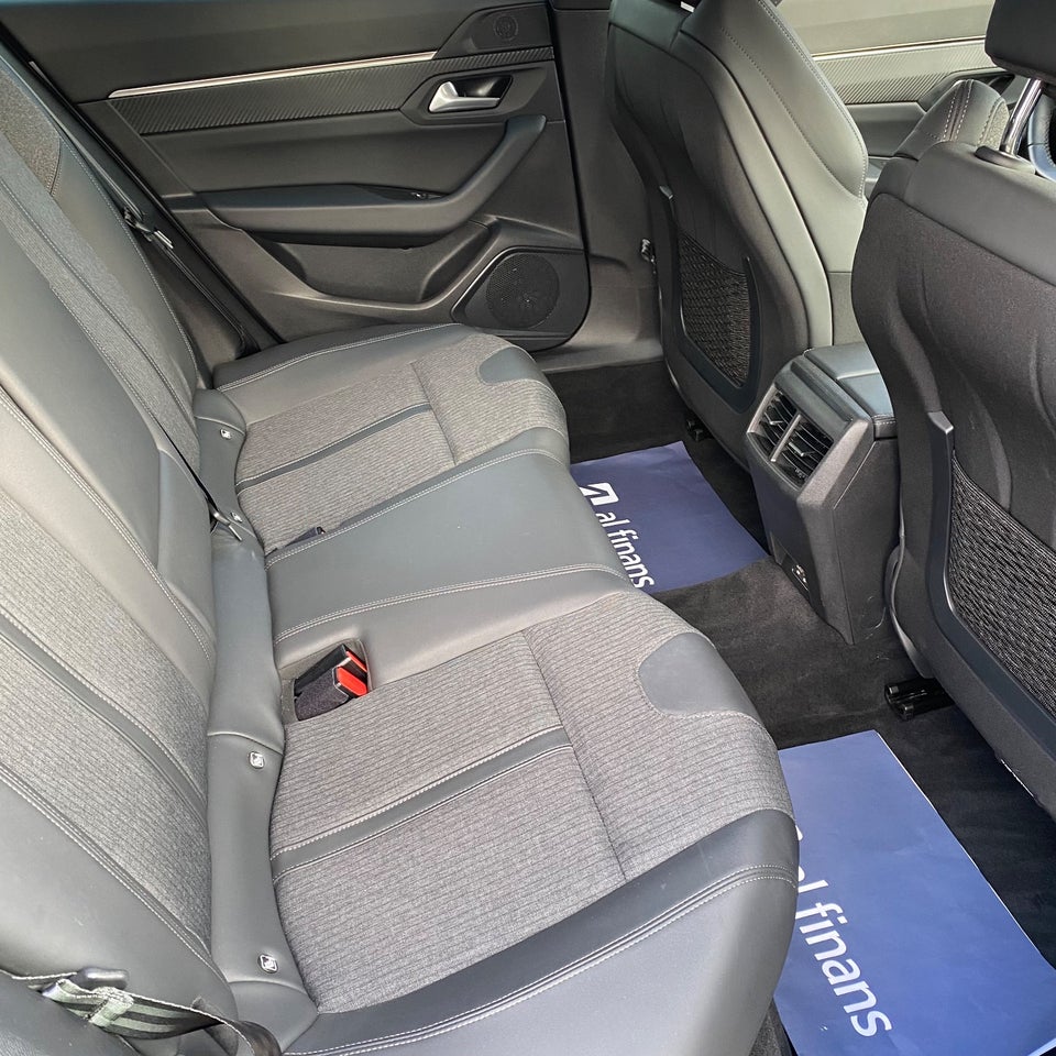 Peugeot 508 1,6 Hybrid Allure Pack SW EAT8 5d