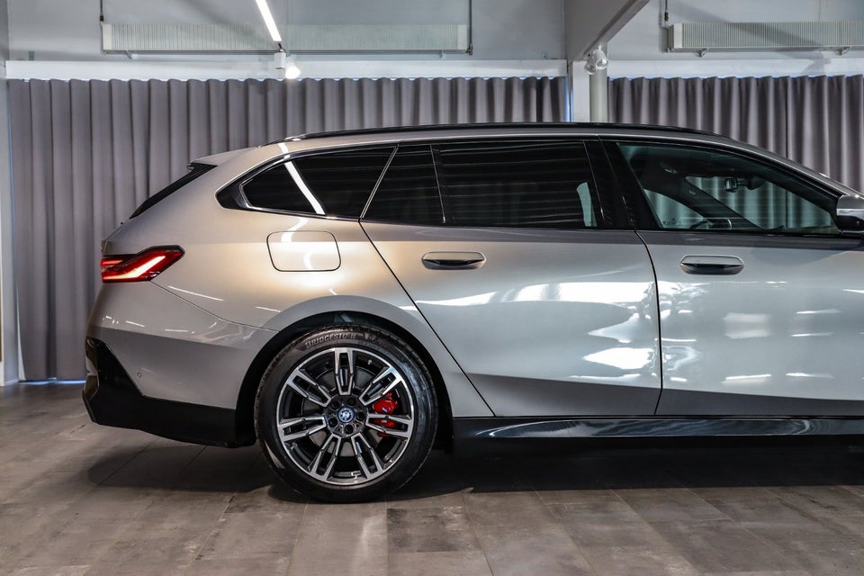 BMW i5 eDrive40 Touring M-Sport Pro 5d