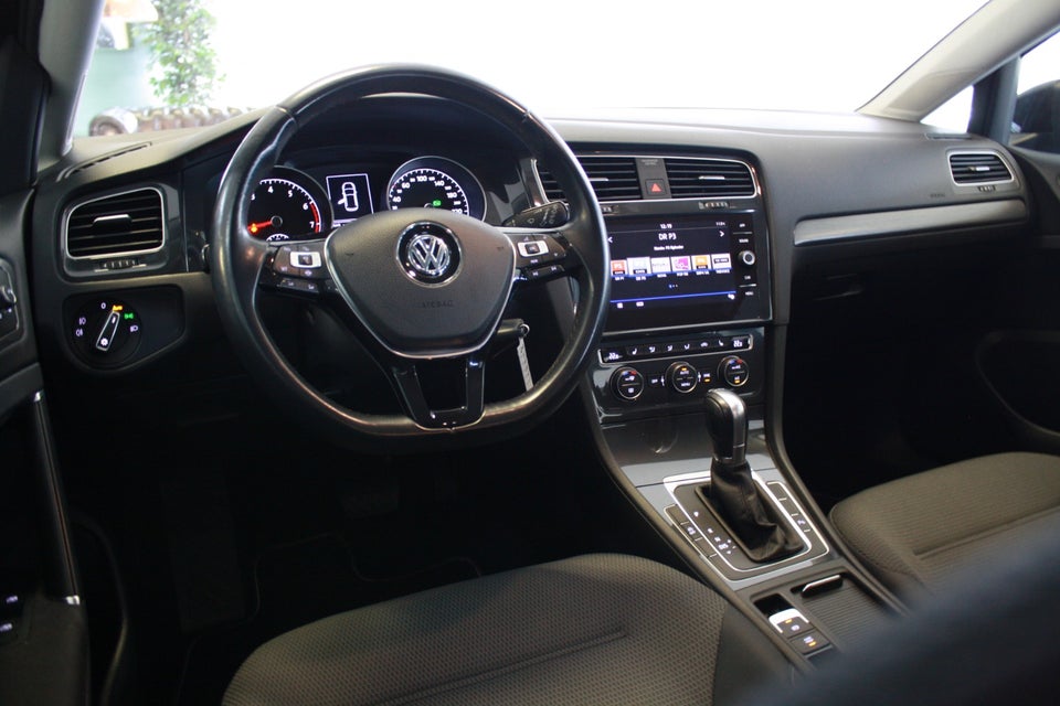 VW Golf VII 1,5 TSi 130 Comfortline DSG 5d