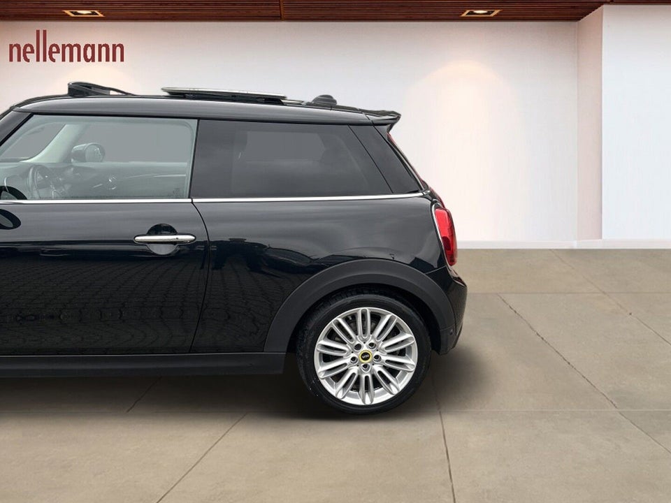 MINI Cooper SE Camden Edition 3d