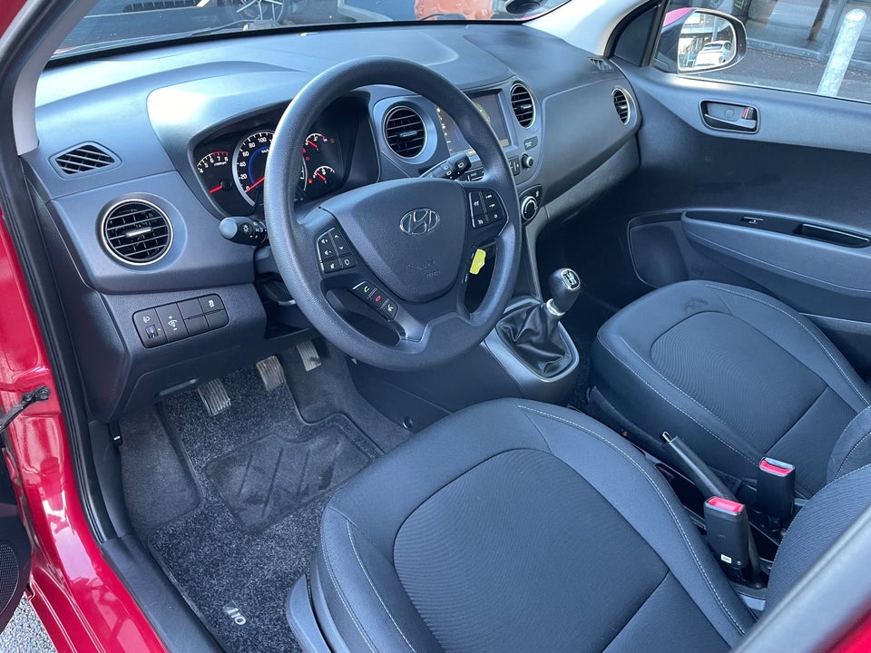 Hyundai i10 1,0 Touch 5d