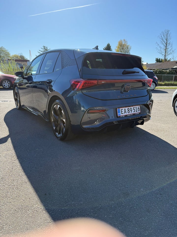 Cupra Born 58 e-Boost Dinamica Pack High 5d
