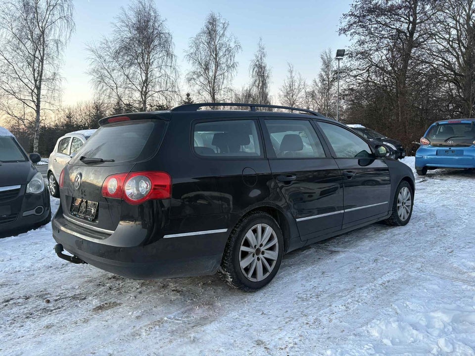 VW Passat 2,0 FSi Comfortline 4d