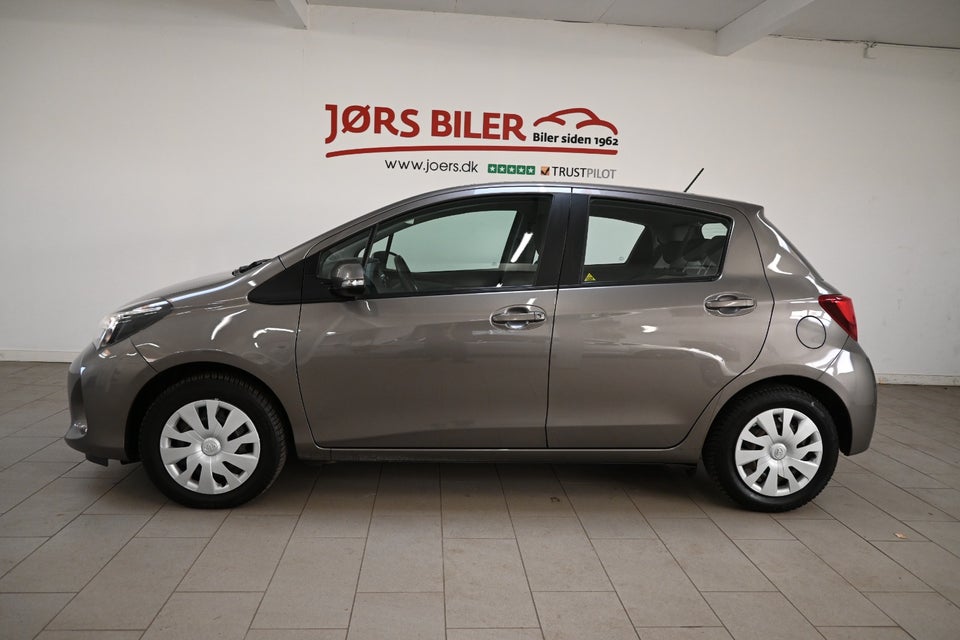 Toyota Yaris 1,3 VVT-i T2 Komfort 5d