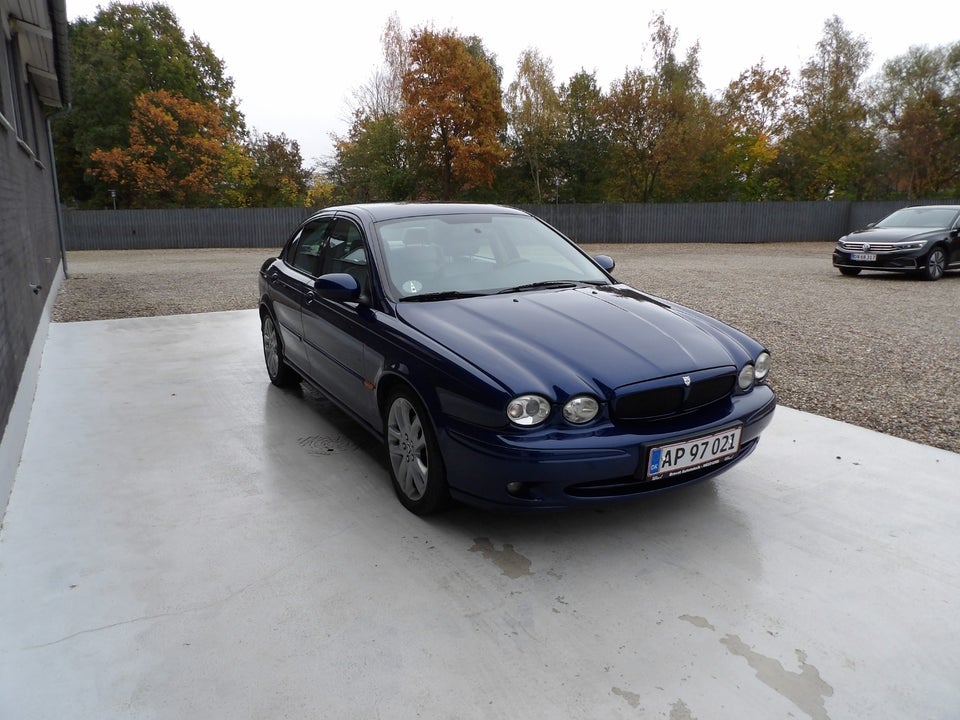 Jaguar X-type 2,5 V6 Sport 4d