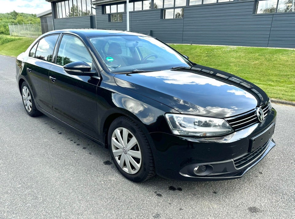 VW Jetta 2,0 TSi 200 Highline 4d