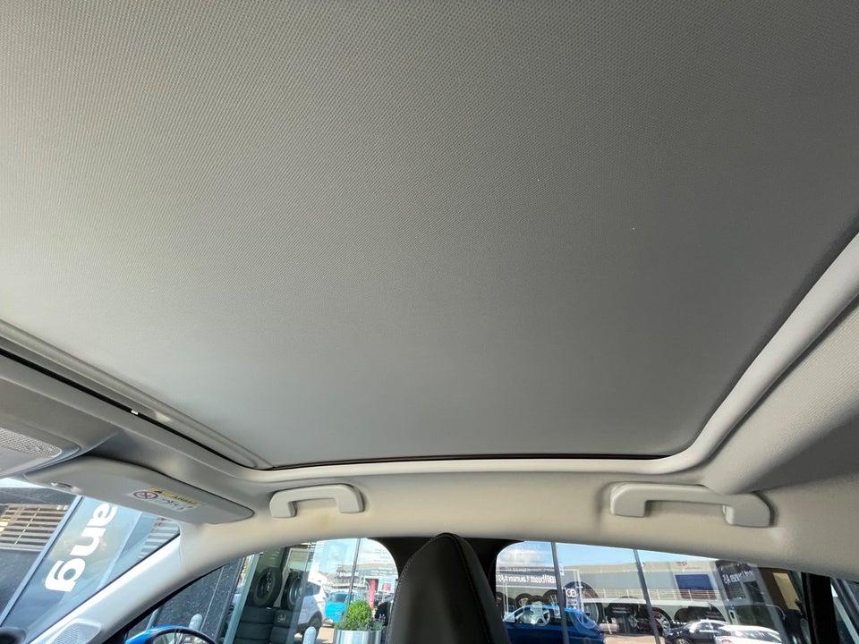 Peugeot 208 1,5 BlueHDi 100 Allure Sky 5d