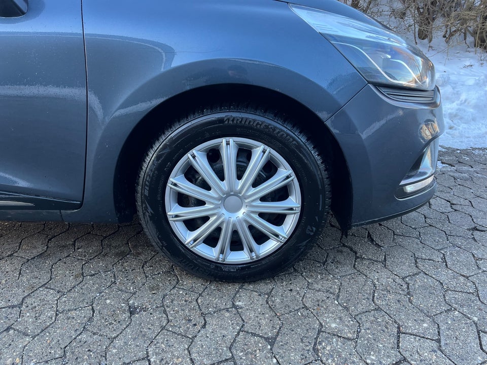 Renault Clio IV 0,9 TCe 90 Limited Sport Tourer 5d