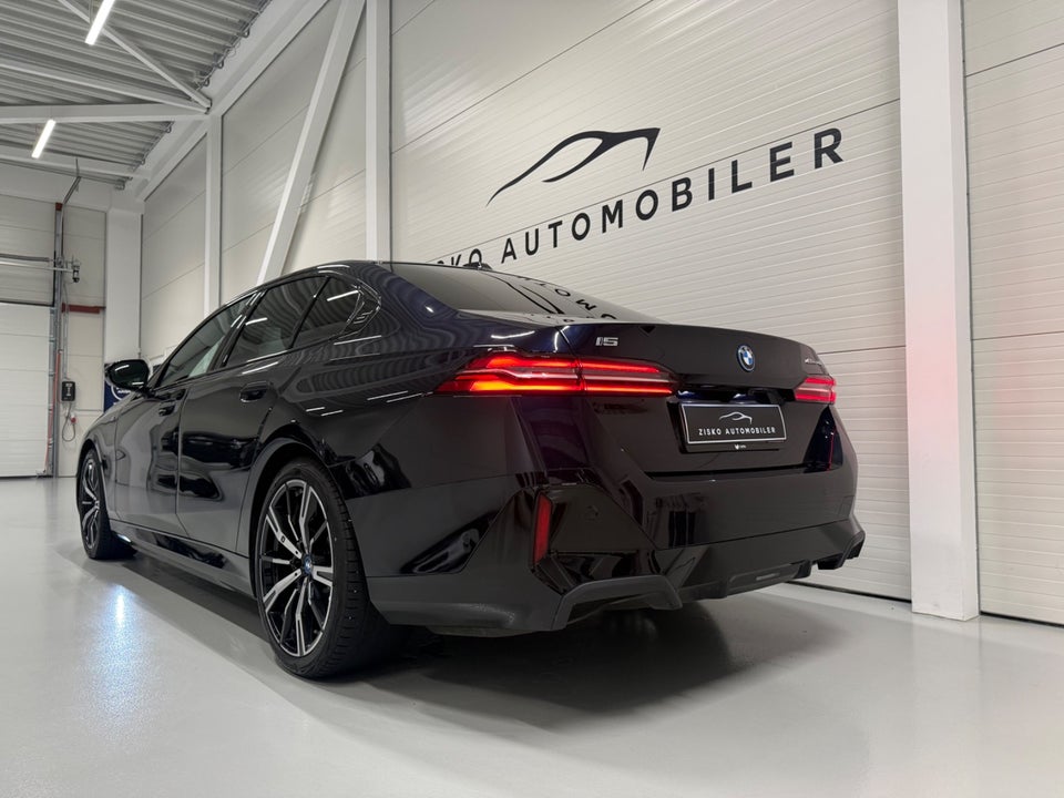 BMW i5 eDrive40 M-Sport 4d