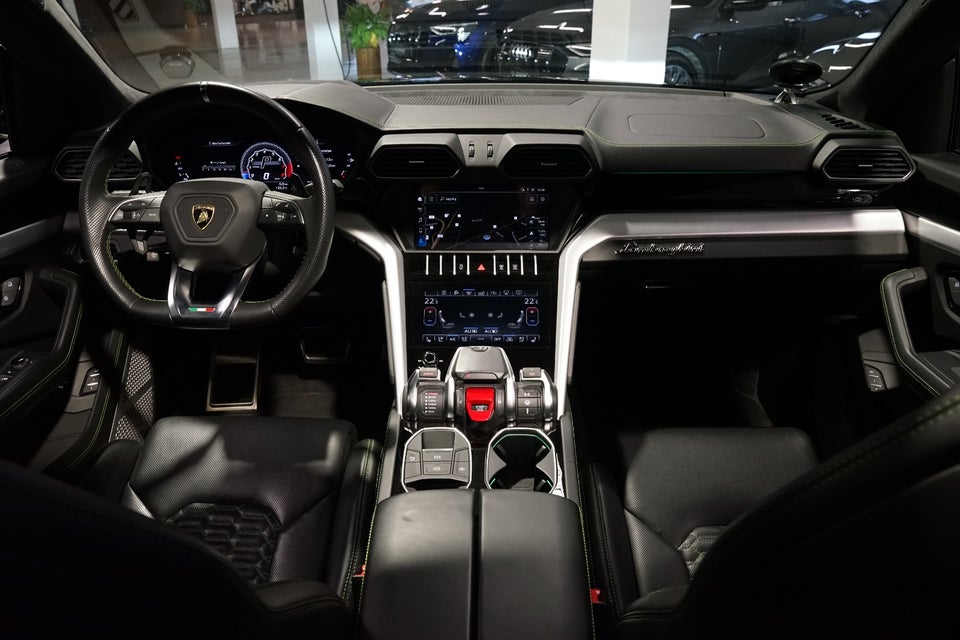 Lamborghini Urus 4,0  5d