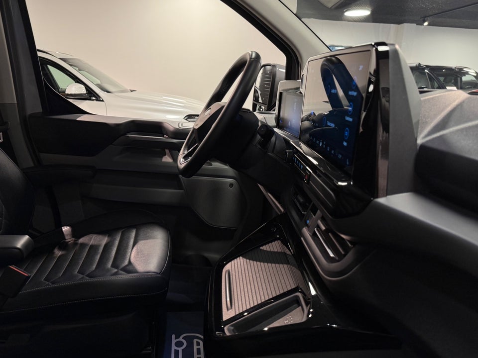 Ford Tourneo Custom 340 L2 2,5 PHEV Titanium X CVT
