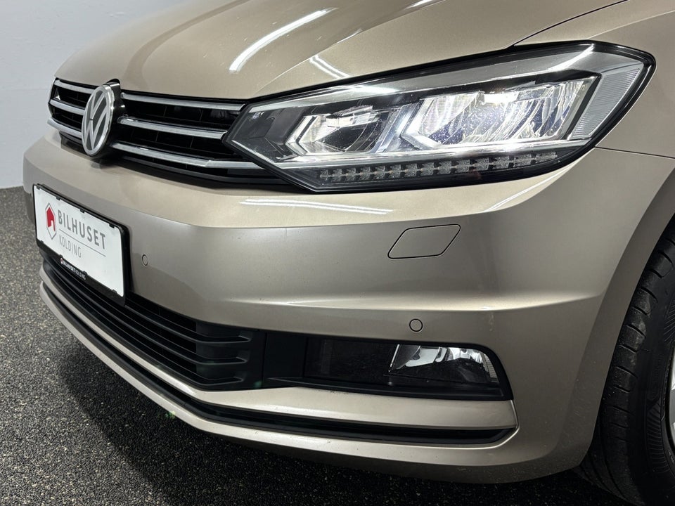 VW Touran 1,6 TDi 115 Comfortline DSG 7prs 5d