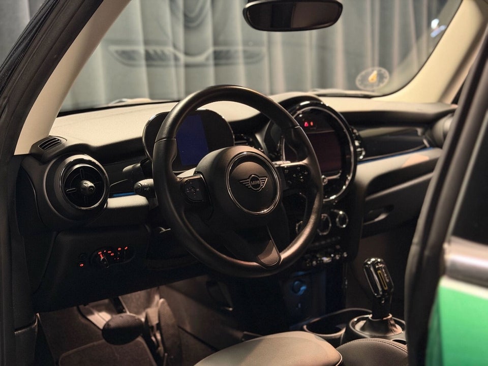 MINI Cooper SE Edition Premium 3d