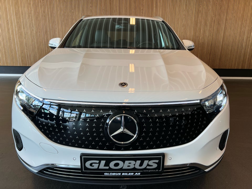 Mercedes EQA300 Electric Art 4Matic 5d
