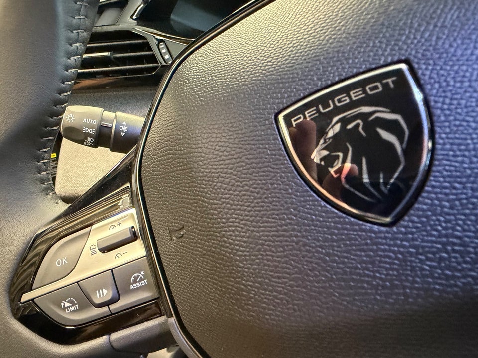 Peugeot e-408 58 Allure 5d