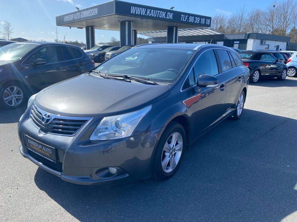 Toyota Avensis 2,0 VVT-i T2 stc. 5d