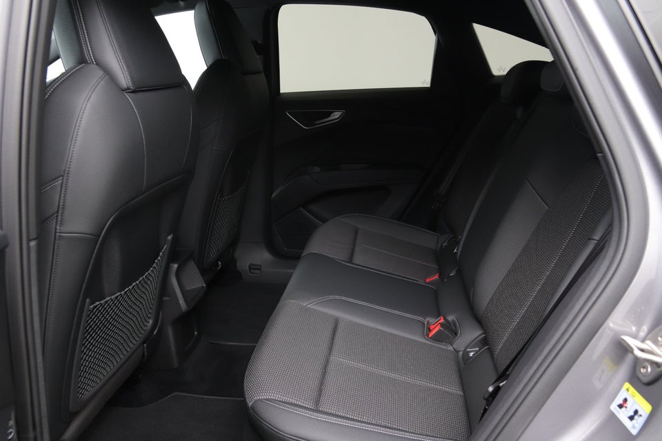 Audi Q4 e-tron 40 S-line Sportback 5d