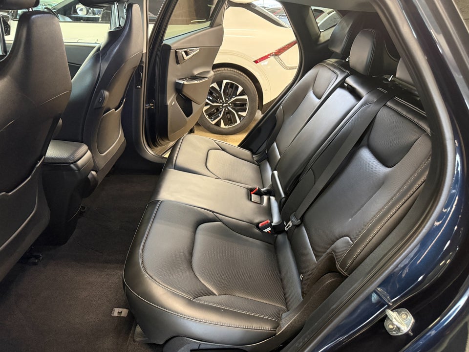 Kia EV6 77 Long Range Upgrade 5d