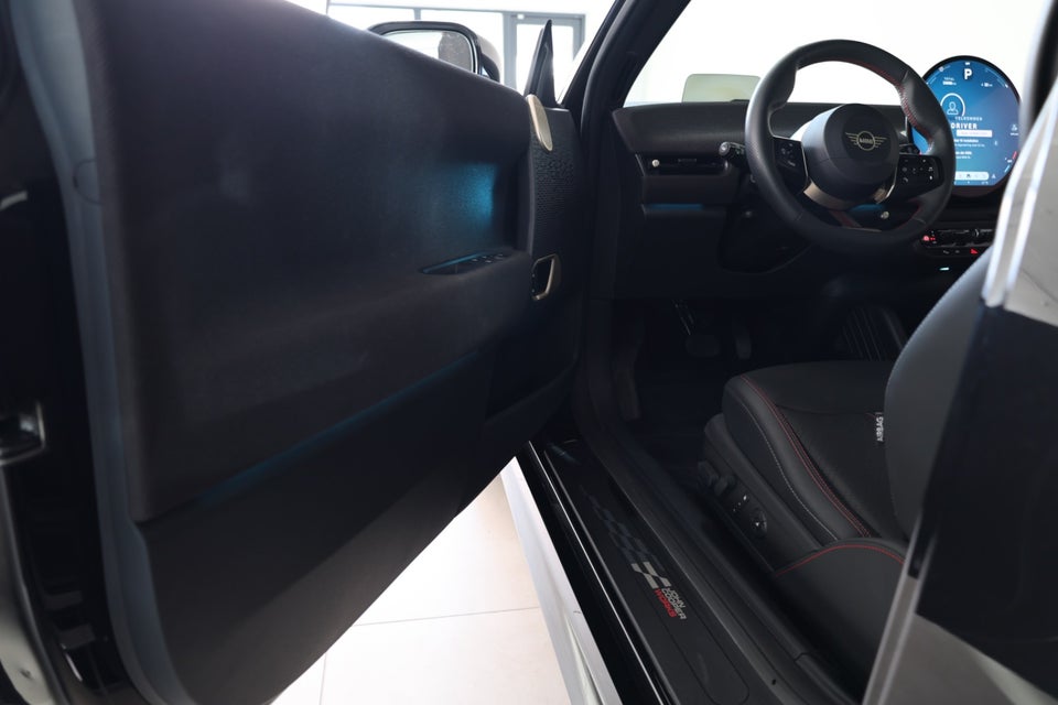 MINI Cooper SE JCW Trim XL 3d