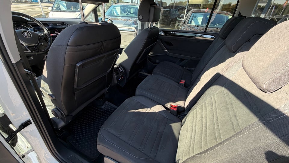 VW Touran 2,0 TDi 190 Highline DSG 5d