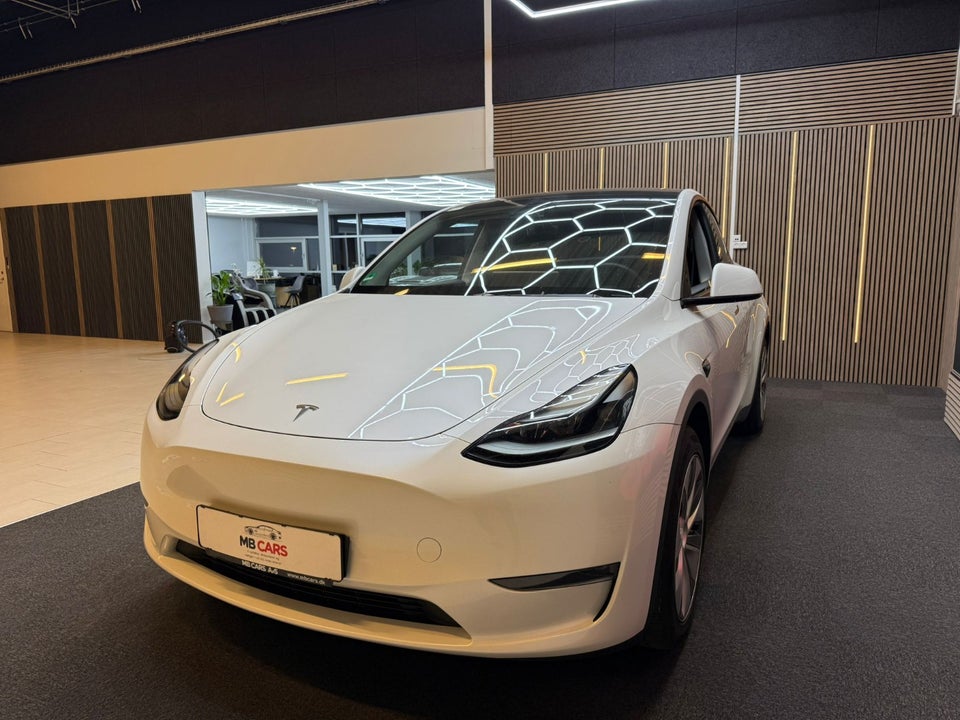 Tesla Model Y Long Range AWD 5d