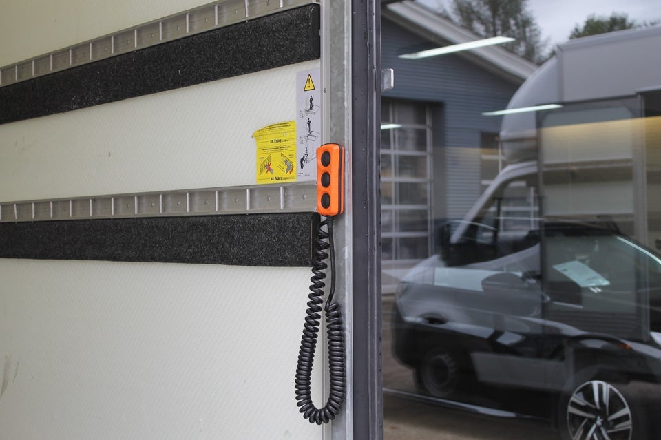 Mercedes Sprinter 317 2,0 CDi A3 Chassis PRO aut. RWD 2d