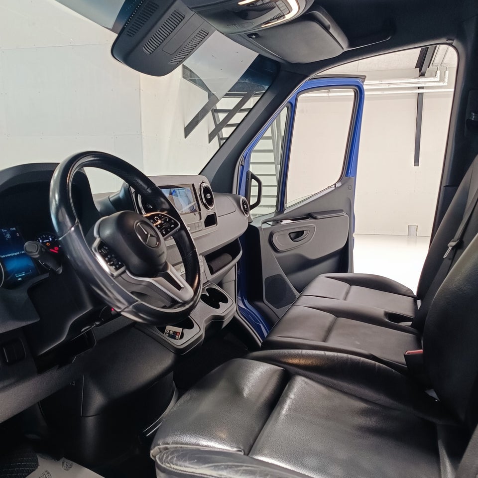Mercedes Sprinter 319 2,0 CDi A3 Kassevogn aut. RWD