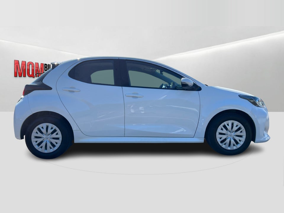 Toyota Yaris 1,5 Hybrid Essential e-CVT 5d