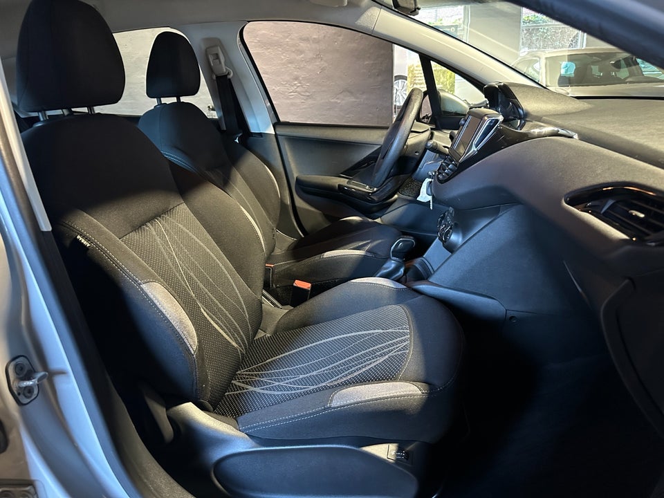 Peugeot 208 1,2 VTi 82 Active GO 5d