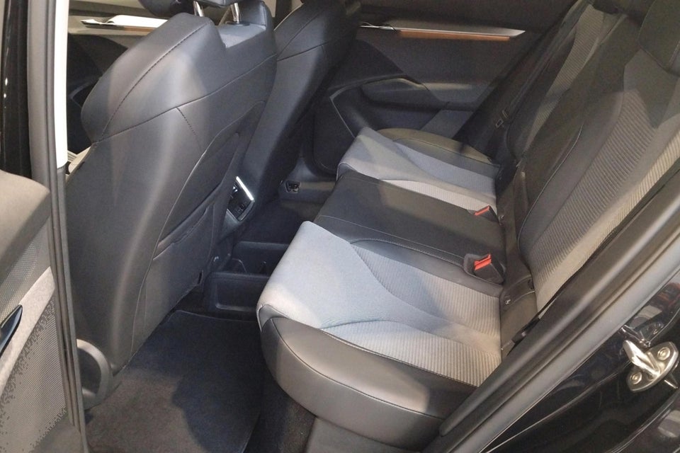 Skoda Enyaq 60 iV Premium 5d