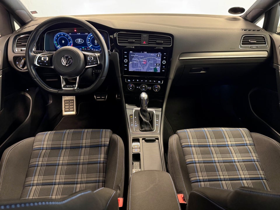 VW Golf VII 1,4 GTE DSG 5d