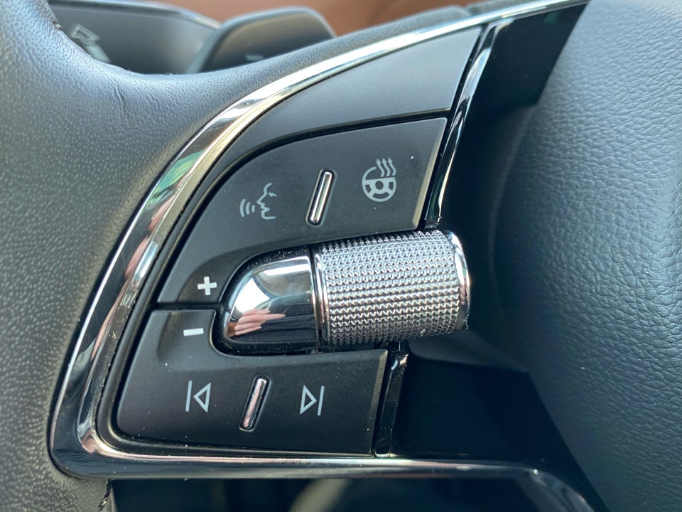 Skoda Enyaq 80 iV Suite 5d