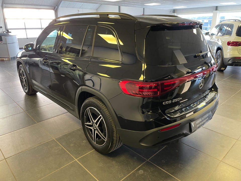 Mercedes EQB250+ AMG Advance 5d