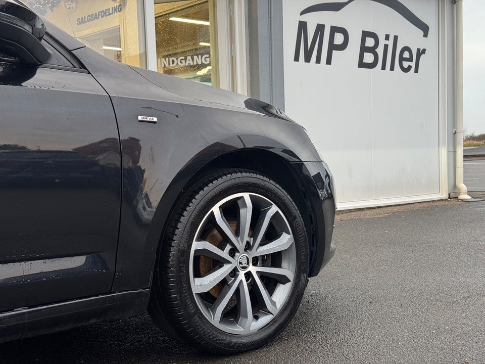 Skoda Octavia 1,6 TDi 115 Drive Combi DSG 5d