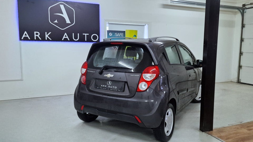 Chevrolet Spark 1,0 LT 5d